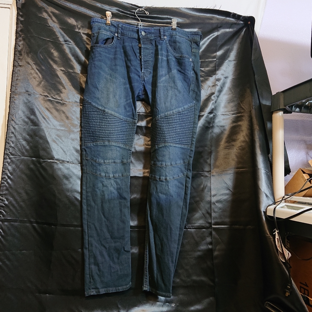 Divided Men's skinny jeans size 36 x 32